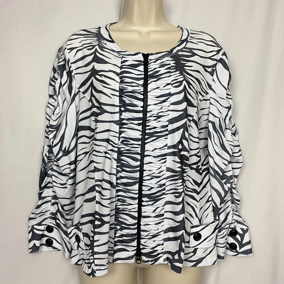 J. McLaughlin Jackets & Blazers - Clara Sun Woo Jacket Womens Large Animal Print Black White Shirred Stretchy Zip